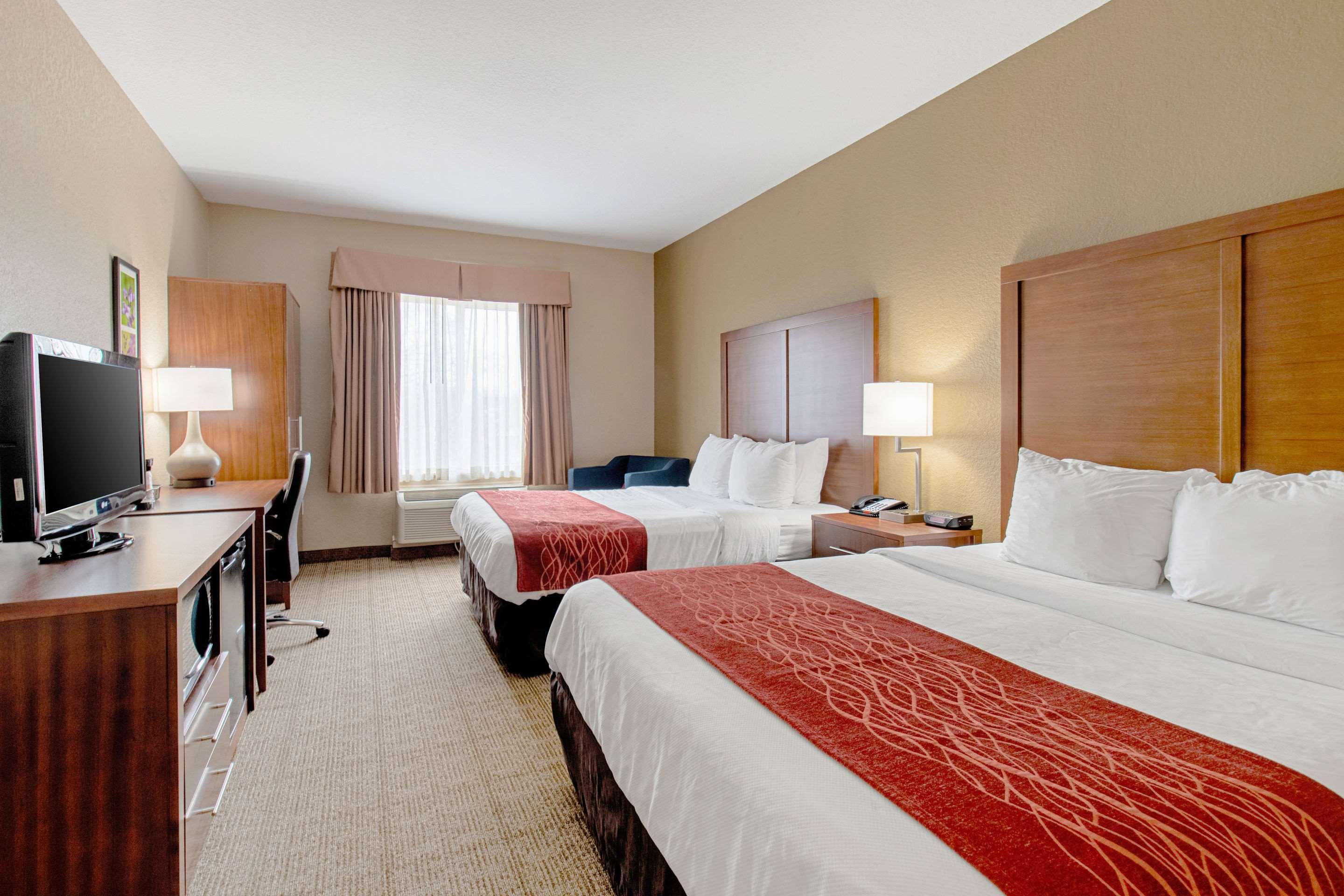 Comfort Inn & Suites And Suites Fredericksburg Esterno foto